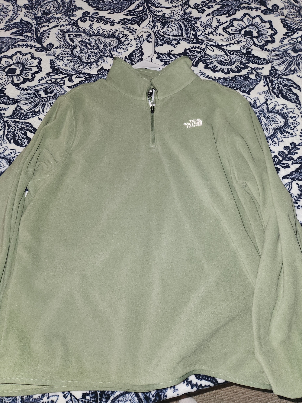 The North Face Men’s Sage Green Quarter-Zip Fleece